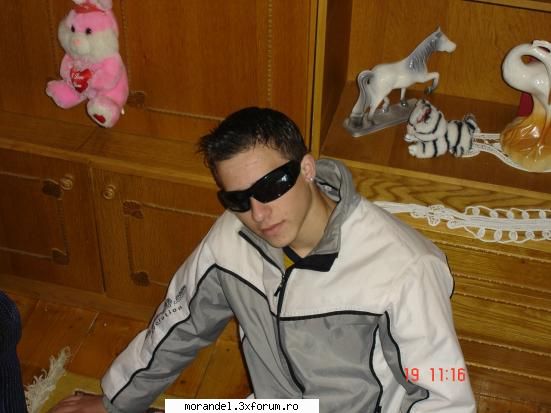 BUNA - ia ziceti fetele ????$$ucar:D??? - Baieti CooL